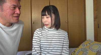 UBUG-002 「胸がちっちゃいのが恥ずかしいので、20年間処女でした。でも、今日卒業します…」紗霧（二十歳）